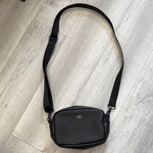 CALIA By Carrie Underwood crossbody / waist bag